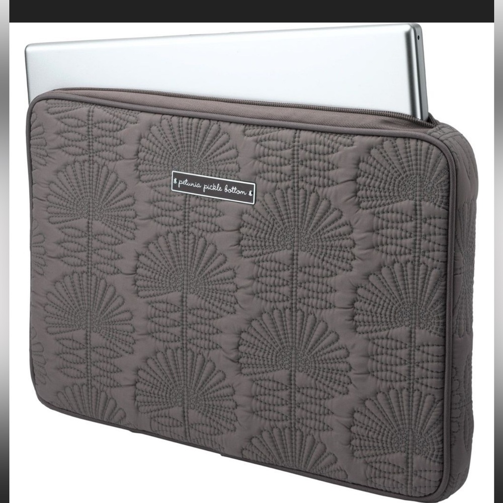 NWT Carried Away Champs Elysees Stop Laptop Case